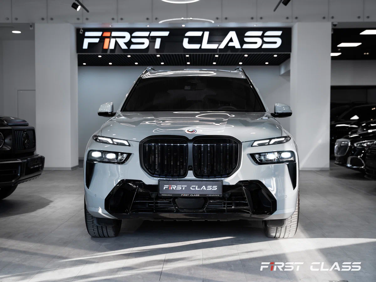 BMW X7 M60i
